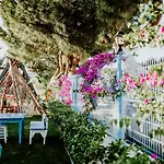 Trend Blue Boutique * Çeşme