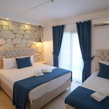Bed & Breakfast Trend Blue Boutique *